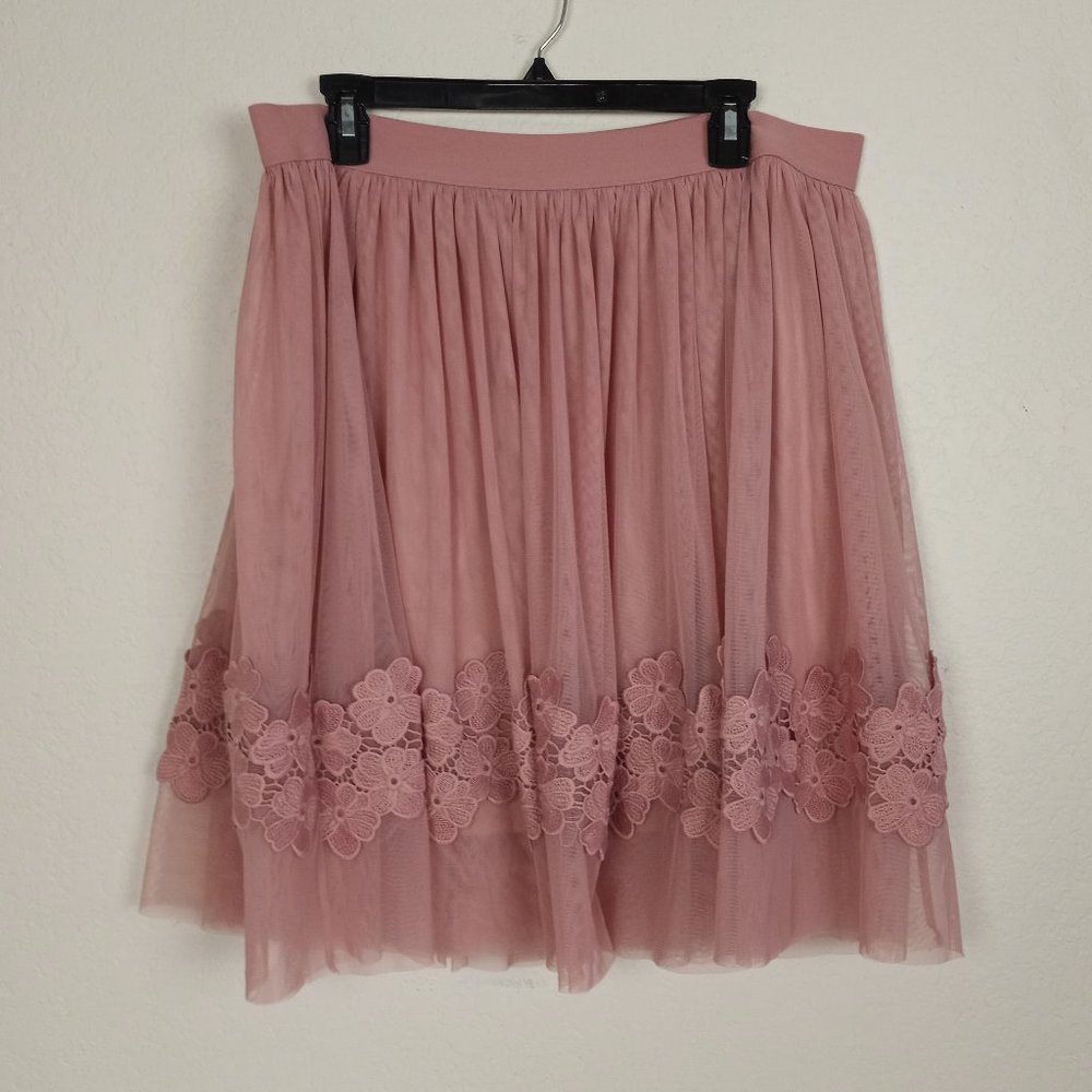 Forever 21 Dusty Rose Tulle Lace Trim Skirt